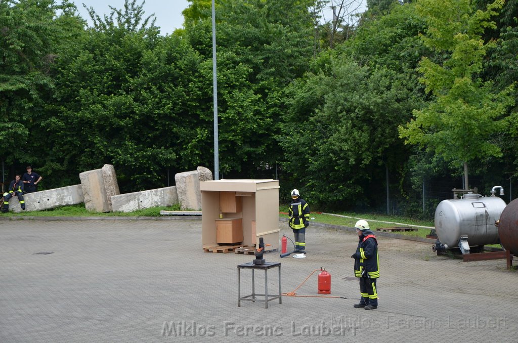 Tag der Offenen Tuer BF Koeln Weidenpesch Scheibenstr P170.JPG